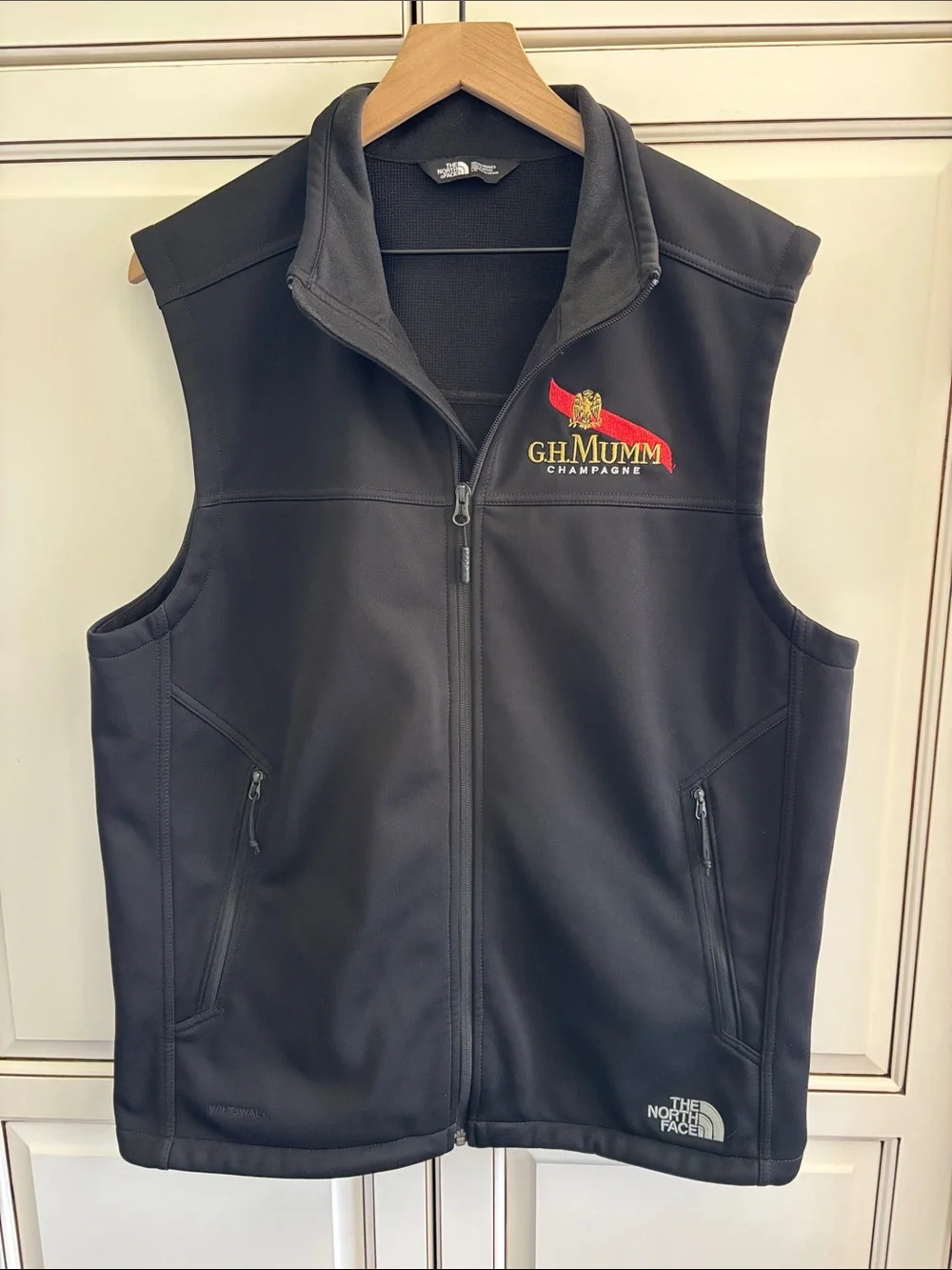 North Face Windwall Soft Shell Black Vest Outdoor Full Zip Men’s Size Large NEW